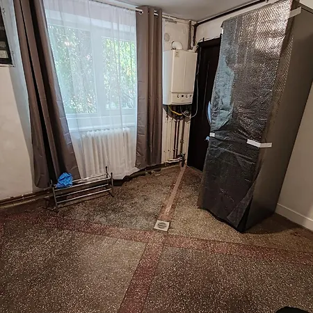 2-bedroom On The Ground Floor Of A House